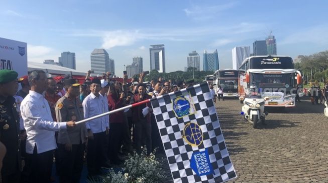 Mudik Gratis, Pj Gubernur Heru Lepas 13 Ribu Pemudik Di Monas Hari Ini