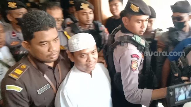 Vonis Banding Kasus Ijazah Palsu Presiden Jokowi Lebih Ringan, Gus Nur Ngotot Kasasi: Kami Ingin Bebas!