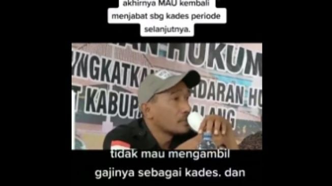 Langka! Kades Kaliasri Ini Didemo Warganya Karena Menolak Jabat Dua Periode