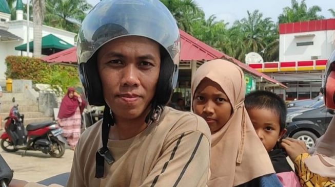 Cerita Bapak Tiga Anak Mudik 20 Jam Naik Sepeda Motor: Tempuh 550 Kilometer