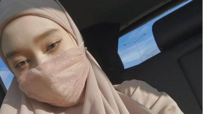 9 Artis yang Pernah Pakai Cadar, Inara Rusli Diminta Virgoun Melepasnya