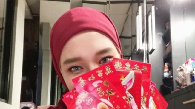 Inara Rusli Mendadak Beri Dukungan ke Dahlia Poland, Gegara Senasib Diselingkuhi Suami?