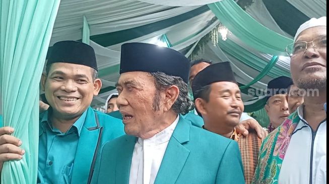 Rhoma Irama ditemui di Depok, Jawa Barat pada Selasa (25/4/2023). [Suara.com/Rena Pangesti]