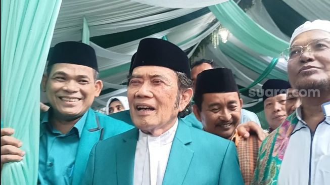 Rhoma Irama ditemui di Depok, Jawa Barat pada Selasa (25/4/2023). [Suara.com/Rena Pangesti]