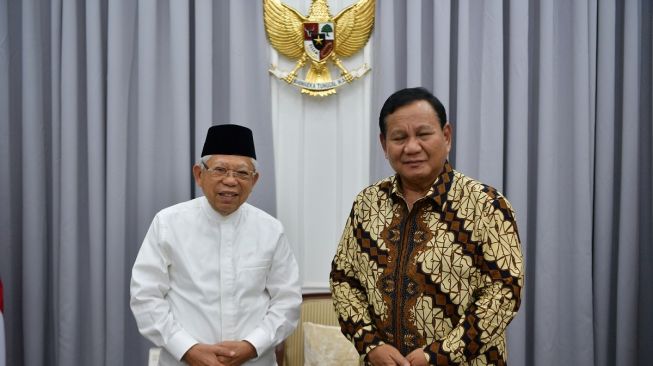 Momen Wapres Maruf Amin Berlebaran dengan Menhan Prabowo