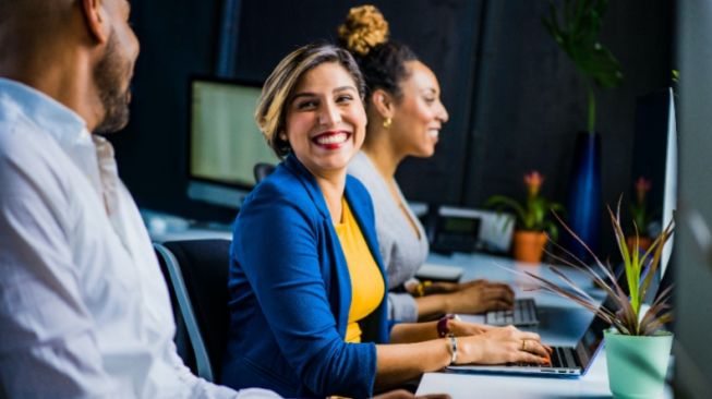 5 Alasan Pentingnya Kecerdasan Emosional di Kantor, Bikin Lebih Produktif!