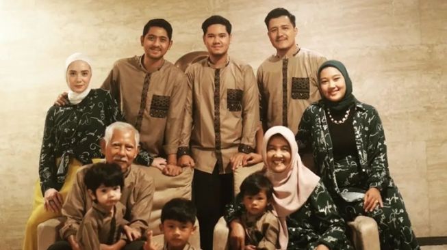 Potret Putri Anne dan Kakak Arya Saloka (Instagram/@pramesti.pramaiswara)