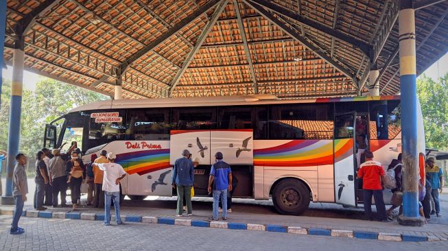 Arus Balik Lebaran 2023, Ratusan Pemudik Tinggalkan Bojonegoro