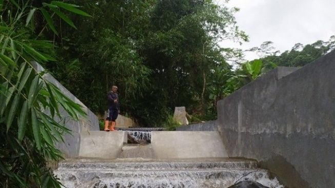 Dam Parit Naikkan IP dan Luas Tanam di Banjaran Brebes