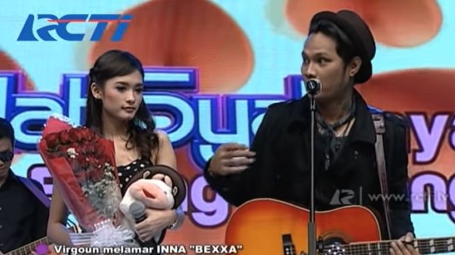 Potret Detik-detik Virgoun Melamar Inara Rusli (YouTube/Official RCTI)