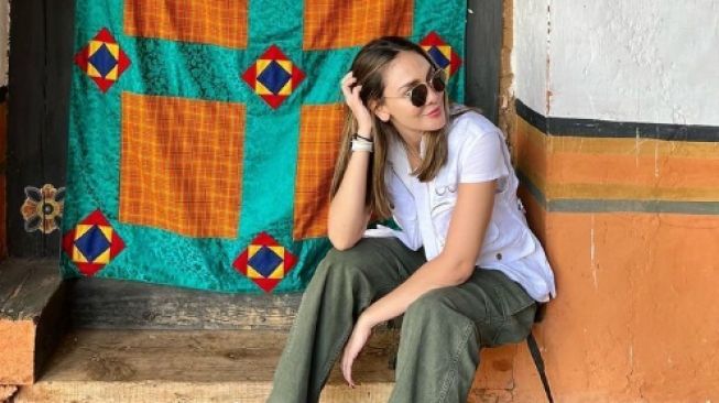 Potret Luna Maya di Bhutan. (Instagram/@lunamaya)