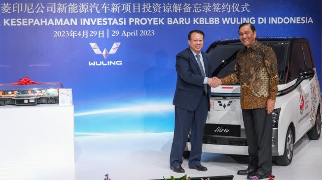 Wuling Perkuat Ekosistem Kendaraan Listrik Lewat Lokalisasi Baterai di Indonesia