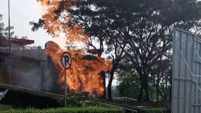 Kronologi Semburan Api di Rest Area KM 86B Tol Cipali, Lewat 2 Hari Belum Padam