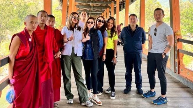 Potret Luna Maya di Bhutan. (Instagram/@lunamaya)