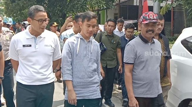 Sandiaga Uno Sambangi Kediaman FX Rudy, Tapi Bantah Obrolan Politik: Hanya Makan Sayur Lodeh