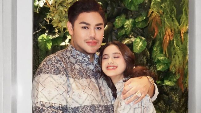 Ivan Gunawan dan Asila Maisa (Instagram/@therealasilamaisa)