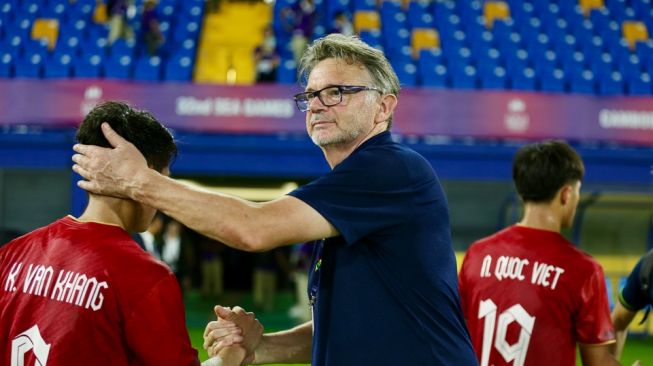 Vietnam Dikalahkan 10 pemain Timnas Indonesia, Philippe Troussier Akui Timnya Kurang Pengalaman