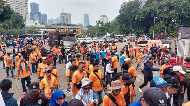 Tak Ada Capres yang Datang ke Acara Buruh, Ganjar Tiba-tiba Batal karena Dipanggil PDIP