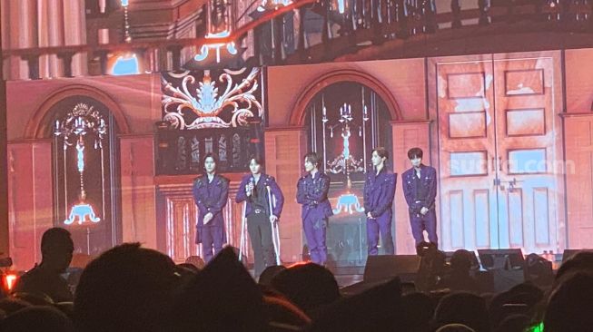 Kun WayV Merasa Bersalah Tak Ikut Menari Selama Fan Meeting di Indonesia