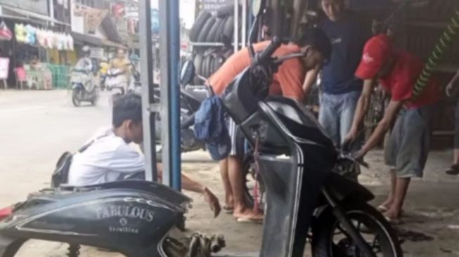 Duduk Perkara Bengkel di Bogor Patok Harga Servis Motor Ganti Oli sampai Jutaan