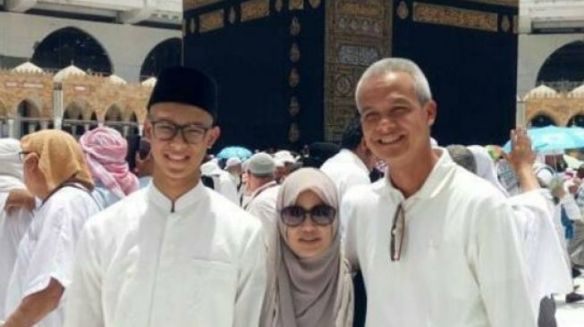 Potret Harmonis Ganjar Pranowo Bareng Anak dan Istri (Instagram/@alamganjar)