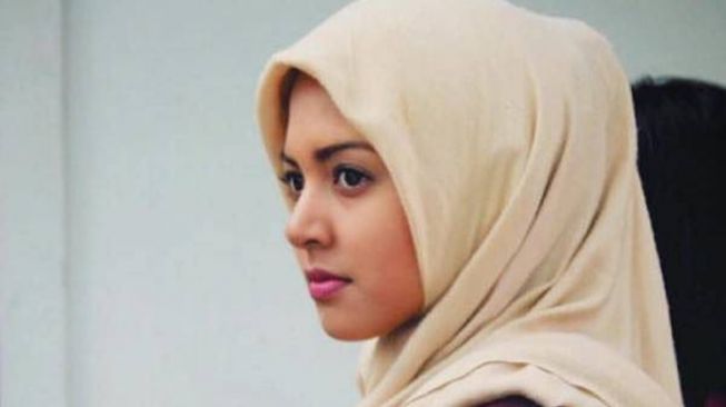 Artis Non Muslim Berhijab (Instagram/@tujuhbintangsinema)