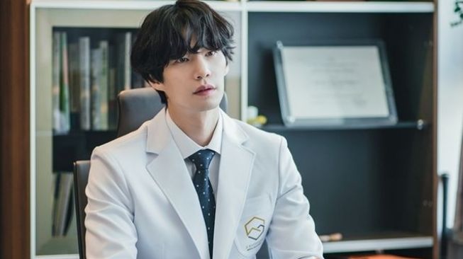 Adu Peran Pemain Drama All That We Loved (Soompi)