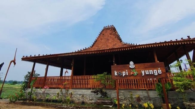 Kopi Yunge Nganjuk, Rumah Makan Nuansa Yogyakarta yang Cocok untuk Keluarga