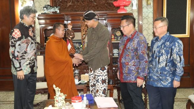 Bahas Peringatan Waisak 2023 di Borobudur, Perwakilan Umat Buddha Temui Ganjar Pranowo