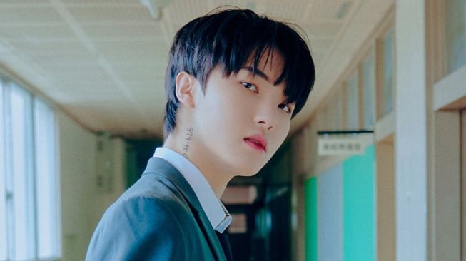 Baru Saja Debut, Junghoon Xikers Terpaksa Hiatus karena Cedera Lutut