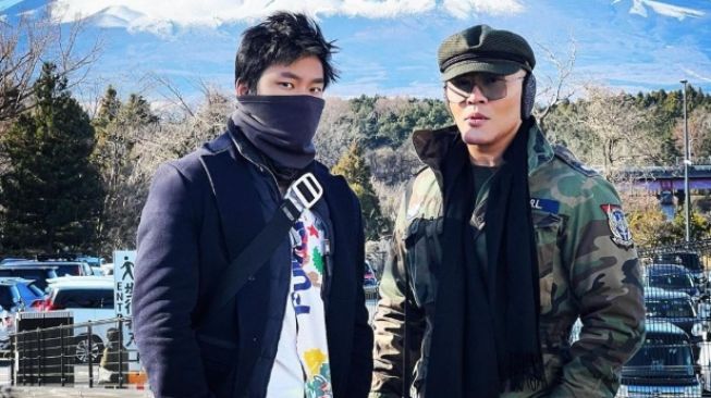 Artis Pria Dapat Hak Asuh Anak (Instagram/@azkacorbuzier)