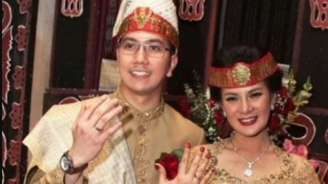 Artis Menikah Dengan Lelaki Berdarah Batak Jessica Mila Dapat Marga