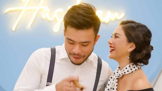 Potret Romantis Jessica Mila dan Yakup Hasibuan Saat Berpacaran (Instagram/@jscmila)