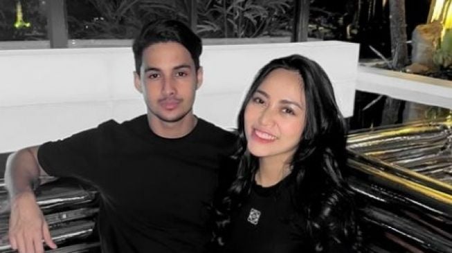 6 Potret Romantis Rachel Vennya dan Salim Nauderer Berlibur Bersama di Amerika Serikat