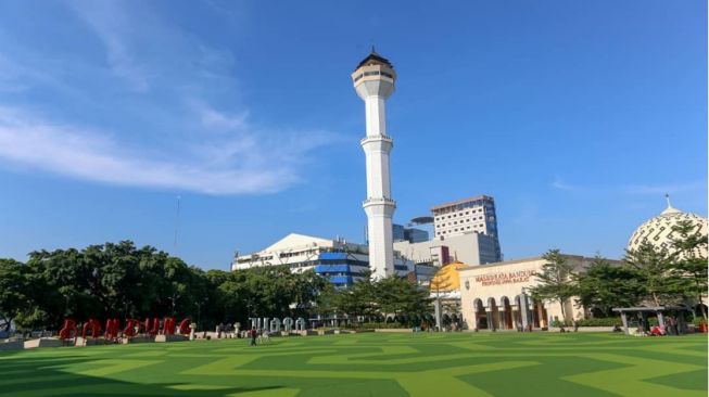 Alun-Alun Bandung, Tempat Wisata Gratis Favorit Masyarakat Kota Kembang