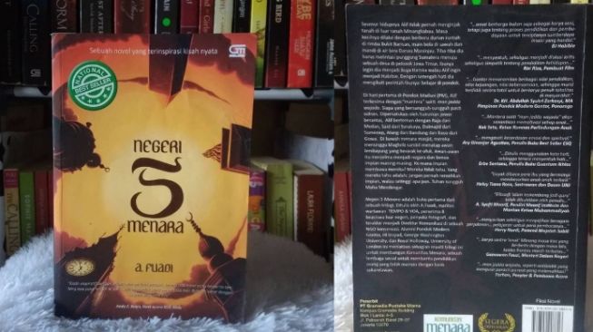 Menelusuri Cerita Inspiratif Lima Remaja dalam Novel Negeri 5 Menara