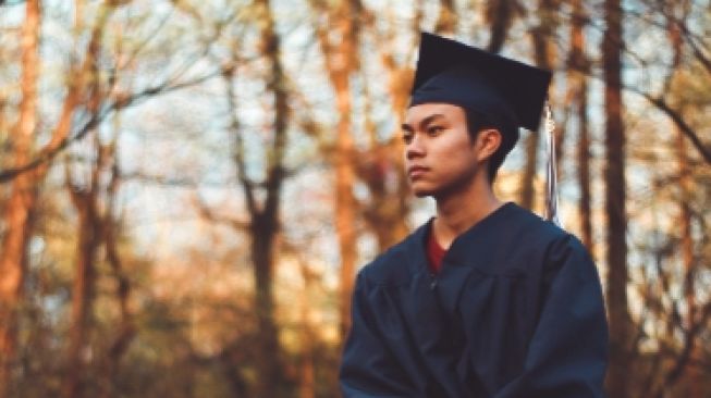 5 Keuntungan Kuliah, Peluang Karier Lebih Terbuka