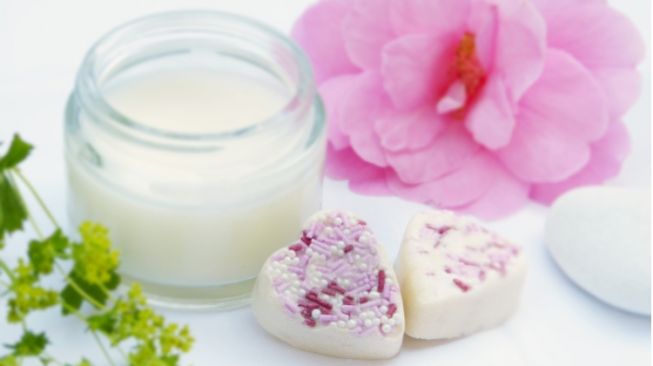 5 Manfaat Shea Butter untuk Kesehatan Wajah, Solusi Atasi Kulit Kering