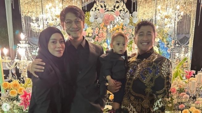 Irfan Hakim bertemu Rizky Billar dan Lesti Kejora di pernikahan Sahrul Gunawan [Instagram/irfanhakim75]