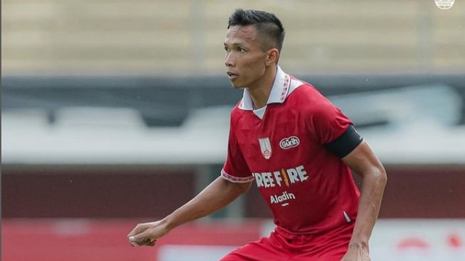 Eky Taufik Febriyanto Dipertahankan Persis Solo untuk Liga 1 Indonesia Musim Depan