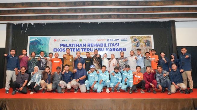 Tingkatkan Komitmen Rehabilitasi Terumbu Karang, Pupuk Kaltim Kembangkan Metode Transplantasi dan Taman Laut