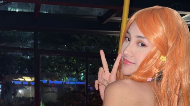 Anya Geraldine Cosplay Jadi Nami 'One Piece' di Aries Party, Malah Disebut Lebih Mirip dengan Lucinta Luna