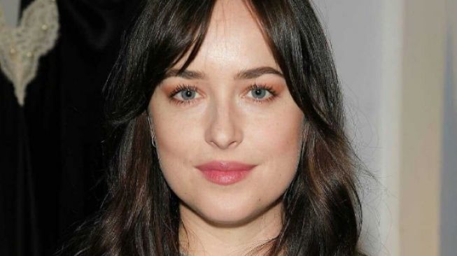 Profil Dakota Johnson (Instagram/official_dakotajohnson)