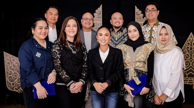 6 Potret Perayaan HUT PAUD Milik Yuni Shara, Dihadiri Artis dan Orang Penting