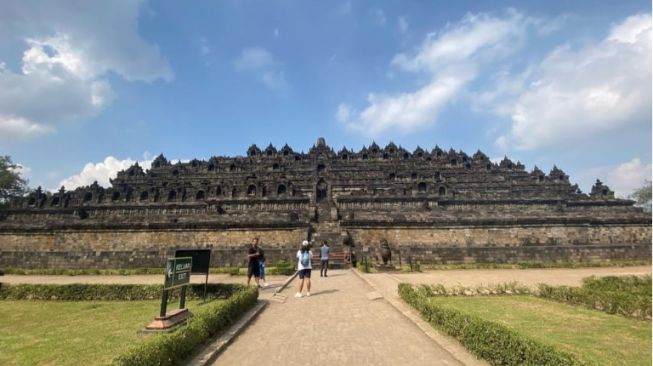 Ilustrasi Candi Borobudur - fakta dan sejarah candi Borobudur (Instagram/astiehan)