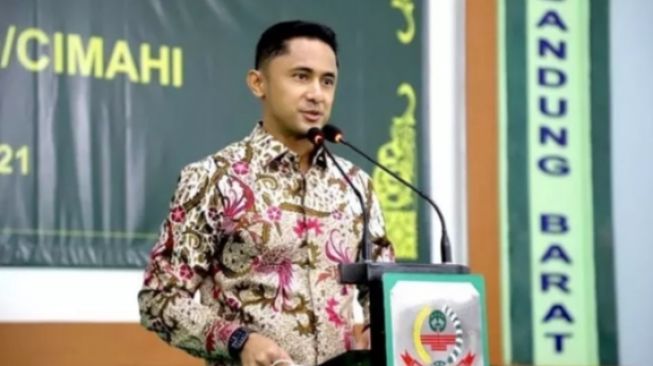 Rekam Jejak Hengky Kurniawan: Dari Artis Jadi Bupati, Kini Dilaporkan ke KPK