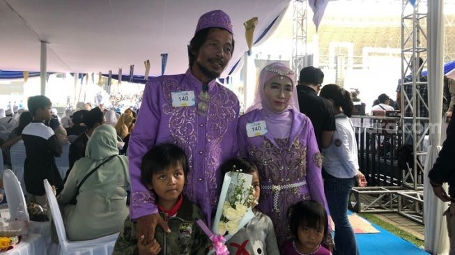 Beragam Kisah Peserta Nikah Massal di Bekasi, Menahun Nikah Siri karena Tak Punya Uang