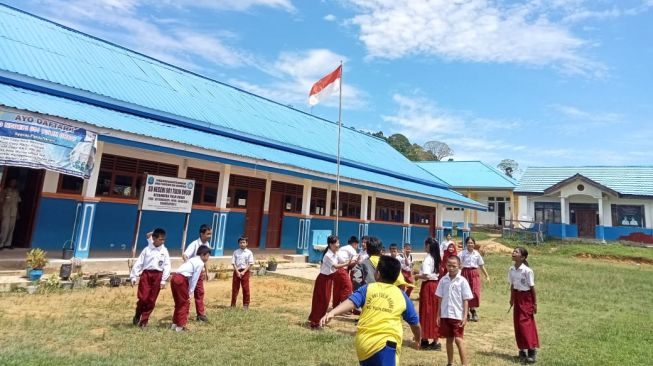 Dorong Kemajuan Pendidikan, BRI Renovasi SDN 001 Tulin Onsoi di Pelosok Nunukan