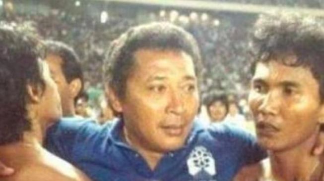 Bertje Matulapelwa, mantan pelatih Timnas Indonesia di SEA Games 1987. (Istimewa)