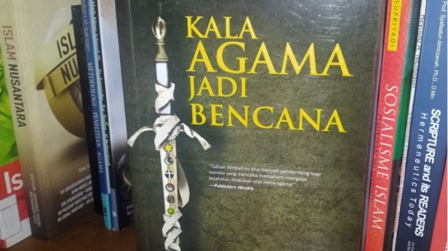 Ulasan Buku Kala Agama Menjadi Bencana, Pentingnya Dialog Antar-agama